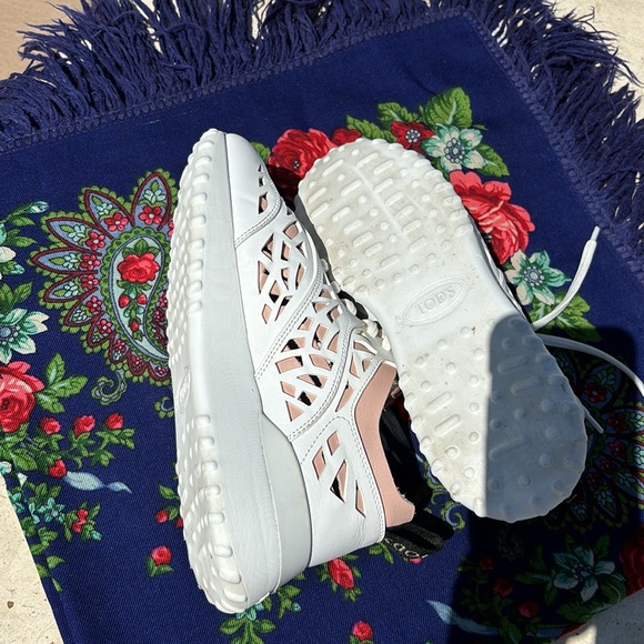 TOD’S White Leather Laser Cut Women’s Sneakers Size 5 - Picture 7 of 8